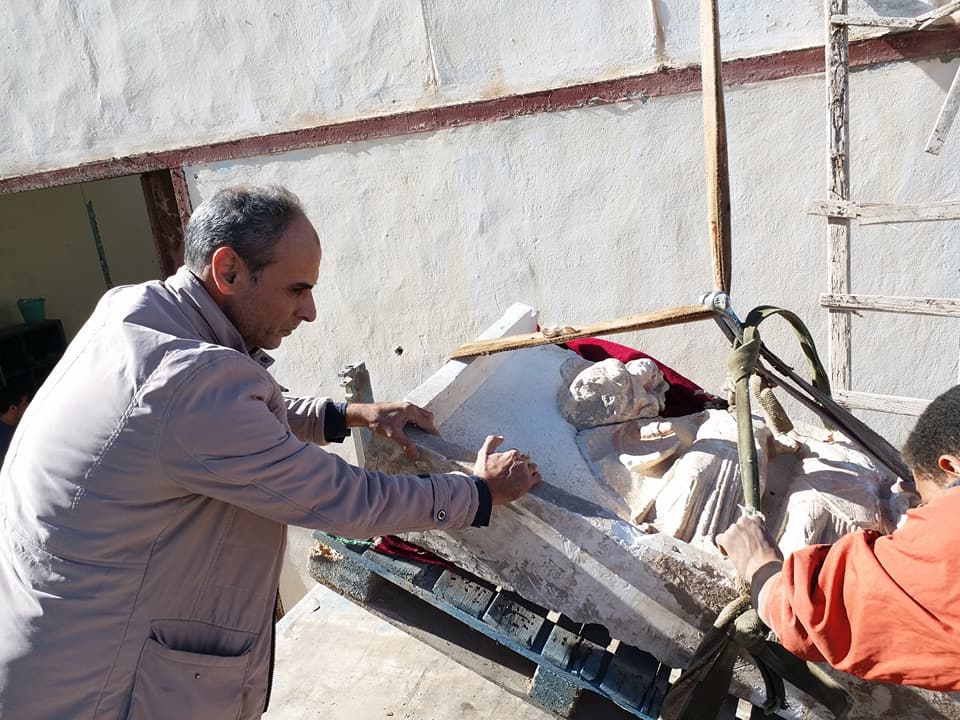 مراقبة آثار بنغازي تنقل قطع أثرية نادرة من سيدي أخريبيش إلى مكان آمن - 24909962 1542660479161689 1313991335790822854 n