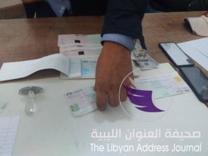 جنائي بنغازي يضبط شخصًا يزور الصكوك المصدقة - 0000 1