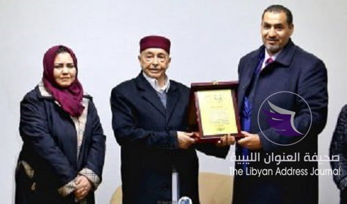 رئيس مجلس النواب يستلم تعديلات قانون الجامعات من وزير التعليم بالمؤقتة - 111111111111122 01