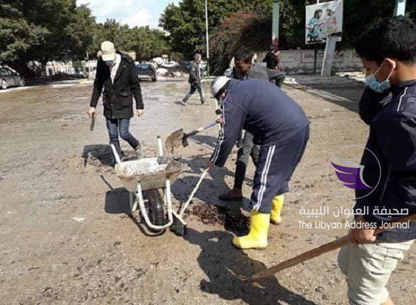 حراك شباب درنة يطلقون حملة نظافة وسط المدينة - 53110456 1072550969535920 5913046673730306048 n e1550569040544