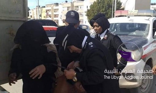 وحدة الشرطة النسائية بنغازي تقبض على عدد من المتسولات - 8