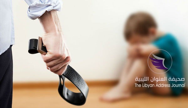 دراسة تظهر أن العقاب الجسدي للطفل يرتبط بالسلوك المعادي في البلوغ - Infant beaten with belt