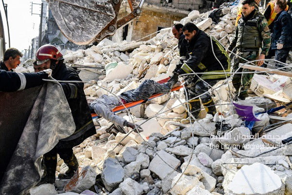 11 قتيلاً جراء انهيار مبنى متضرر بفعل الحرب في مدينة حلب - f71426d4d060ec5056488cfd11b802c894f800b9