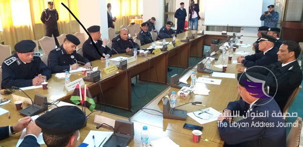 صور .. داخلية المؤقتة تجتمع بمدراء أمن المنطقة الوسطى - 600 1