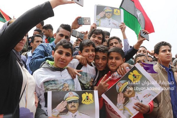 (شاهد الصور) وقفة طلابية داعمة للجيش في بنغازي - 0D5A9193