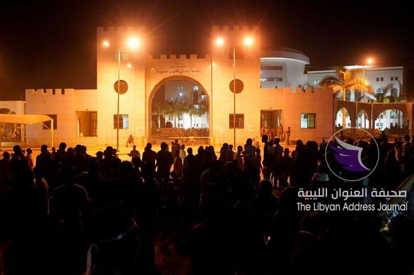 الجيش السوداني يعلن تشكيل مجلس انتقالي لقيادة البلاد - 32151 1859305788