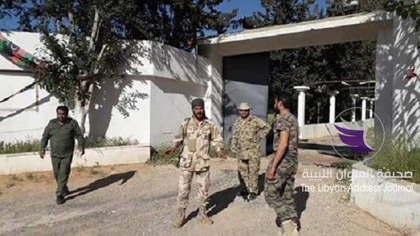 صور ..القوات المسلحة تسيطر علي معسكر 42 في طريق المطار و تأسر 28 فرد من المليشيات - 57019547 422744568488454 5284595797575335936 n 1