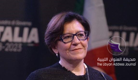 وزيرة دفاع إيطاليا تعترف بوجود قوات لبلادها في مصراتة - وزيرة الدفاع الإيطالية