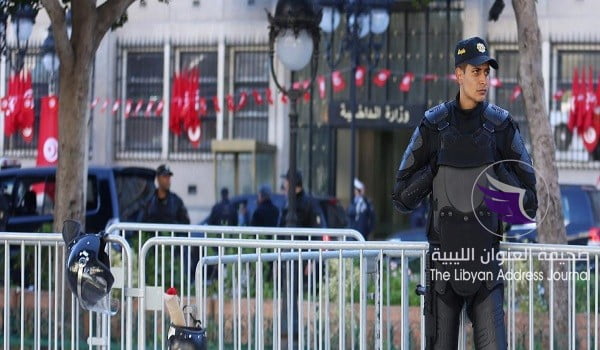 عاجل| تفجير انتحاري بشارع الحبيب بورقيبة وسط تونس - 212