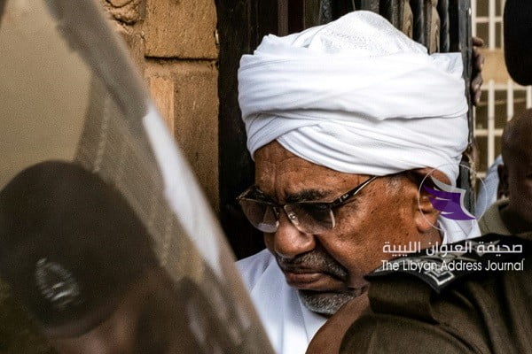 (شاهد الصور) الرئيس السوداني المخلوع يمثل أمام النيابة العامة - 54c3bd94597e1e7960b68ba09ef031853ab07883