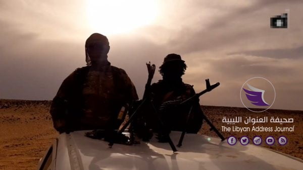 داعش يظهر في إصدار جديد وسط صحراء ليبيا - D zhq5SW4AYTU7q