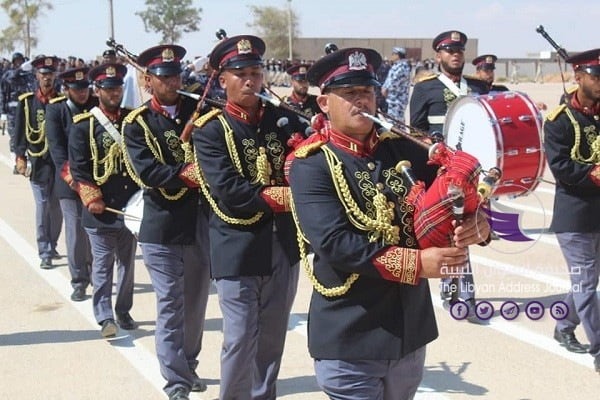 شاهد الصور| "الأمن المركزي إجدابيا" يعلن تخريج دفعة طوفان الكرامة 16 شاهد الصور| "الأمن المركزي إجدابيا" يعلن تخريج دفعة طوفان الكرامة - 69835358 488033038413204 4457477038730641408 n