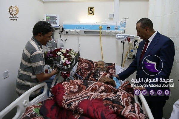رئيس الحكومة يجري زيارة تفقدية لعميد العائلة السنوسية بمركز القلب في بنغازي - 72363428 752971615142304 5370718318585970688 n