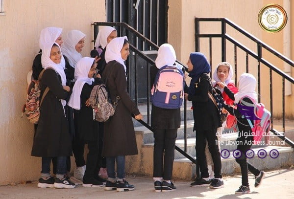 في أول يوم دراسي.. وزير التعليم بالمؤقتة يتفقد عددا من مدارس البيضاء 10 في أول يوم دراسي.. وزير التعليم بالمؤقتة يتفقد عددا من مدارس البيضاء - 72760309 2425814644360593 6168298899413925888 n