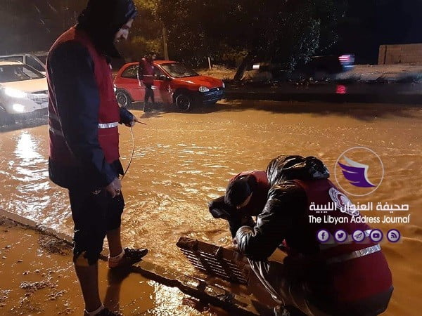 بالصور| أمطار غزيرة تتسبب بفيضان الأودية بشحات - 72837379 2301454146643837 8995655151448489984 n