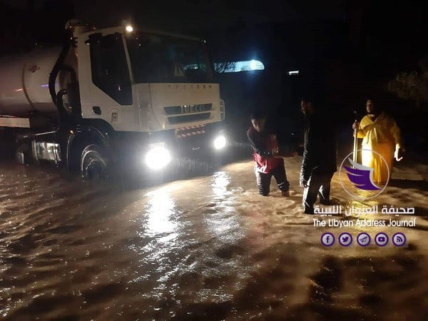 بالصور| أمطار غزيرة تتسبب بفيضان الأودية بشحات - 73028538 2301455123310406 3410019207696351232 n