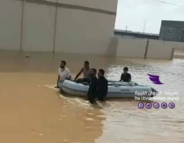 سيول قوية تداهم طبرق والهلال الأحمر يؤكد عدم وجود خسائر بشرية 8 سيول قوية تداهم طبرق والهلال الأحمر يؤكد عدم وجود خسائر بشرية - EHaNIznXkAA LF4