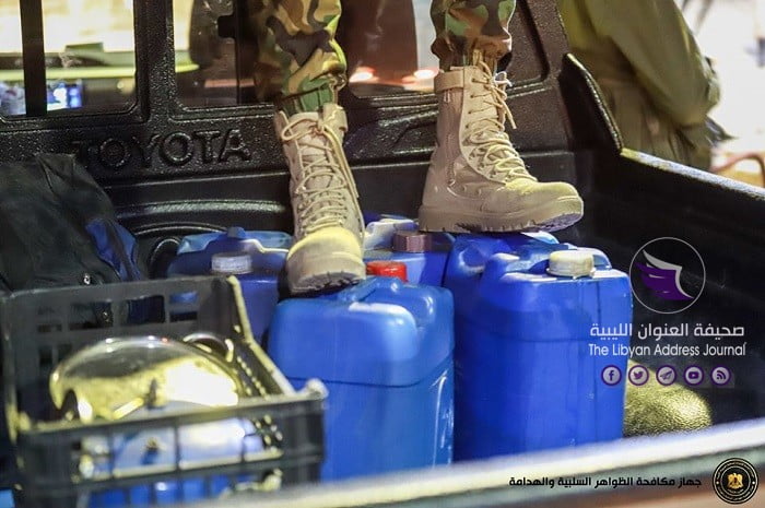 مداهمات واسعة وضبط مروجي الخمور في إجدابيا 8 مداهمات واسعة وضبط مروجي الخمور في إجدابيا - 78935149 151941686180429 1499008826857226240 o