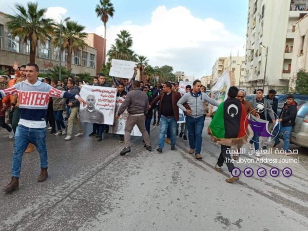 بالصور.. مظاهرة راجلة في بنغازي تنديدًا بالتدخل التركي في ليبيا - 78036463 2588153864754621 8814322297931300864 n