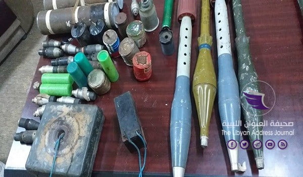 بالصور ..ضبط حاوية مليئة بأسلحة مختلفة في إحدى مزارع بنغازي - 85101657 2629381740514377 3778645229825949696 o