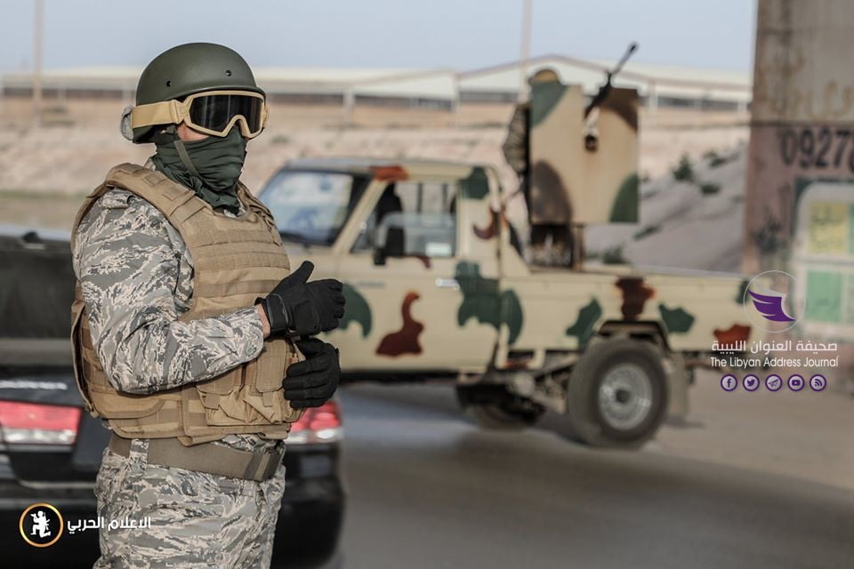 بالصور| معززة بأطقم طبية.. وحدات من نخبة الجيش تنتشر في بنغازي لتطبيق حظر التجول - 90507090 1477983495713666 918127032787795968 o