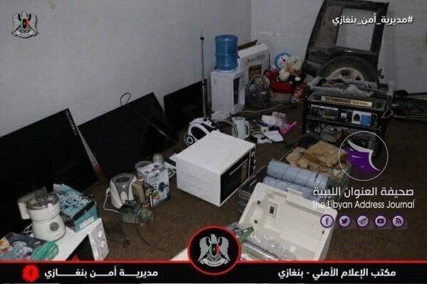 ضبط تشكيل عصابي يمتهن سرقة المنازل في بنغازي - 98437452 570858486963369 1003067746302296064 n scaled
