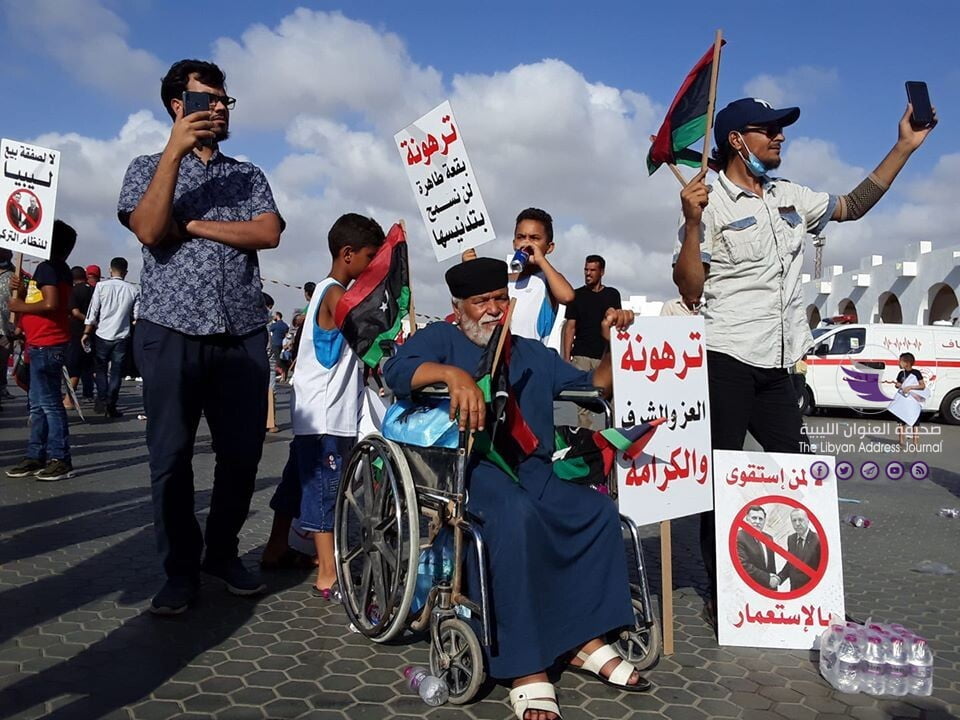توافد المتظاهرين على ساحة الكيش احتجاجاً على التدخل التركي السافر في ليبيا - 107070799 1944920542309197 829699907111969614 o