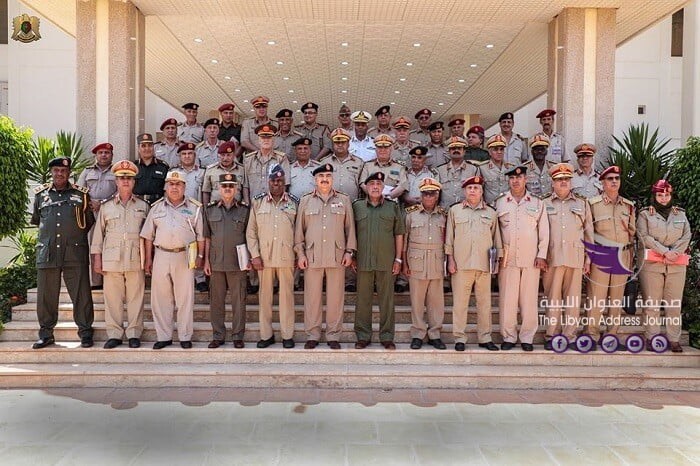 بالصور| لمناقشة ملفات متعلقة بمهام الجيش.. "حفتر" يختتم اجتماعا ضم رؤساء الأركان وأمراء غرف العمليات - 107090767 186952382767950 4546722444605574814 o
