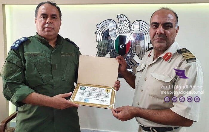 آمر الكلية البحرية يكرم مدير أمن توكرة - 109663647 295069545071208 3284778424387284910 n