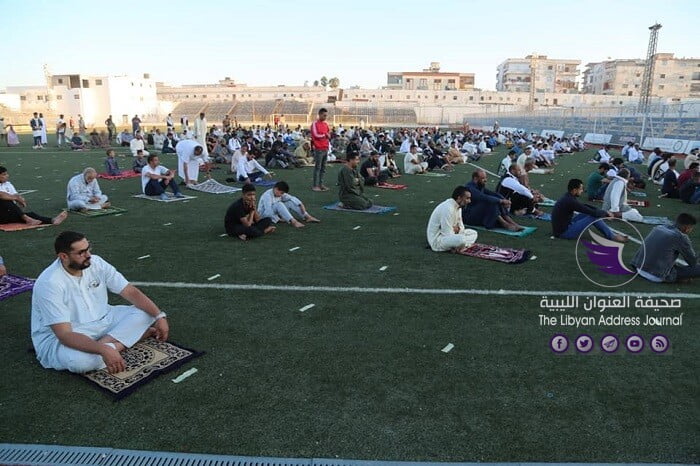بالصور| أهالي البيضاء يؤدون صلاة العيد في ملعب نادي الأخضر - 116879842 3429997463730132 1065587176888089900 n