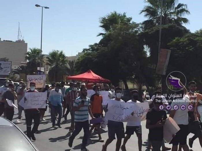 المحتجين في طرابلس يتهمون الوفاق بتجويع الليبيين ومنح أموالهم للمرتزقة السوريين - 118230529 2747016905546966 3179678789012648214 n