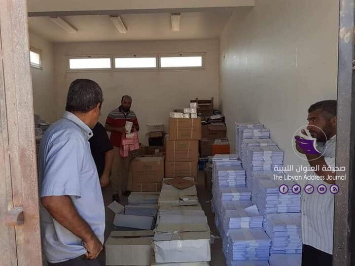 إدارة المعاهد الفنية المتوسطة تشرع في توزع مستلزمات الوقاية من فيروس كورونا - 119722086 1815610948605361 7296064103842981608 n