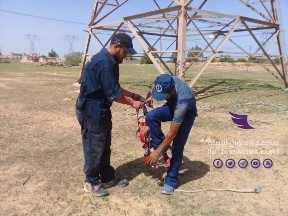 شركة الكهرباء تواصل أعمال صيانة الشبكة الكهربائية بجنوب طرابلس - 120457120 1496010843920068 3876180783792054411 n