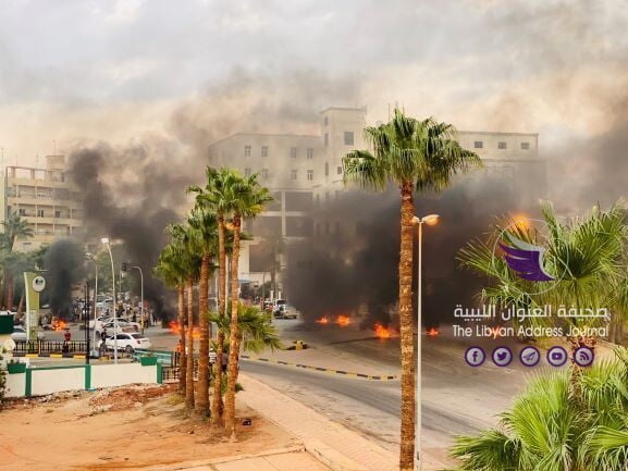 في ظل سياسة الإخوان.. احتجاج في بنغازي على تردي الخدمات - EhkaTnBXYAEYnA3