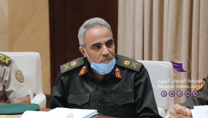 بالصور.. القائد العام يستقبل وفد القوات المسلحة بمحادثات اللجنة العسكرية 15 بالصور.. القائد العام يستقبل وفد القوات المسلحة بمحادثات اللجنة العسكرية - Screenshot 256