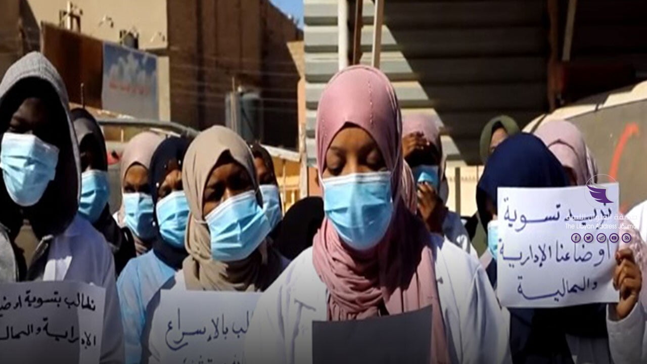 العناصر الطبية بمستشفى غات تهدد بتعليق العمل - 005