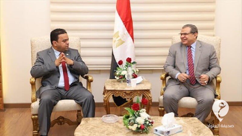 وزير العمل: أول فوج من العمالة المصرية يصل الخميس - unnamed 2