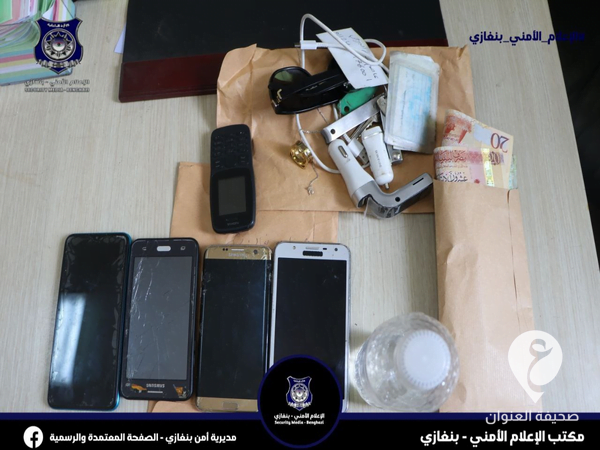 شرطة الصابري يضبط متهمين في سطو مسلح على مواطن  - 244400225 875447863171095 953215334756131755 n