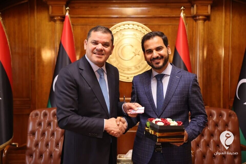 الدبيبة يستلم بطاقة تحصين - 258843583 3080745135530023 64690848925323680 n
