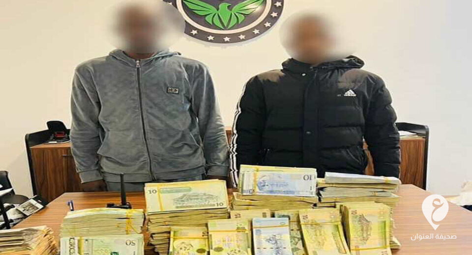 القبض على متهمين في سرقة  450 ألف دينار من منزل بطرابلس - 2121