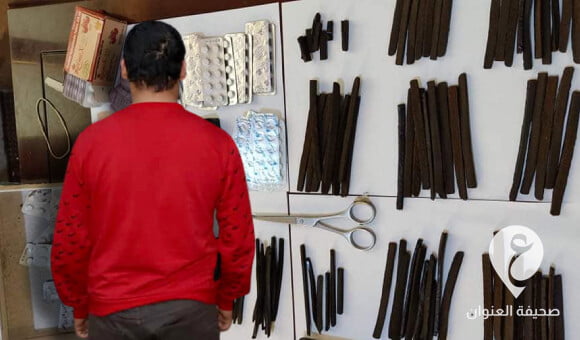 القبض على مروج بزليتن بحوزته حشيش وأقراص مخدرة - PSD العنوان 6