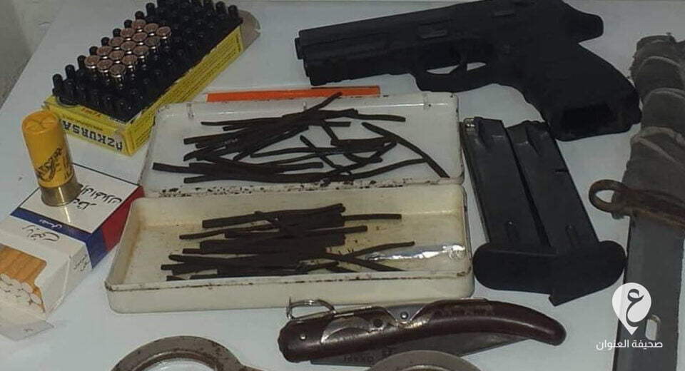 يفرن.. ضبط مروج مخدرات بحوزته 51 قطعة من مخدر الحشيش - 1 32