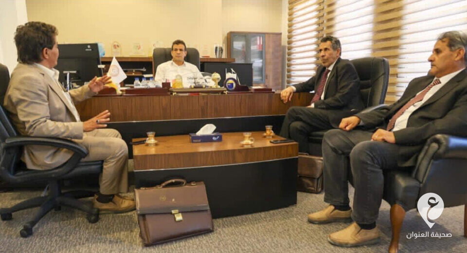 أبوجناح يبحث استحداث مستشفى لعلاج الأورام ومركز لمرضى القلب في البيضاء - 187