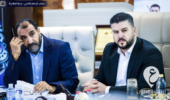 اقعيم يبحث مع مسؤُولين بشركة الكهرباء ومسؤولين بالشركات النفطية إنهاء أزمة الكهرباء - مشروع جديد 1 2