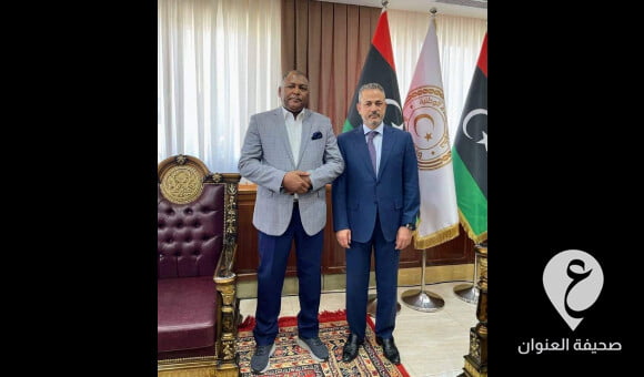 بينها زيادة المرتبات..المبروك وبن قدارة يستعرضا بعض المواضيع التي تهم قطاع النفط - مشروع جديد 1