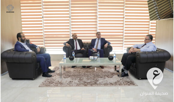 القطراني والزادمة يشيدا بجهود الحبري ويؤكدا دعم الحكومة للمركزي 1 القطراني والزادمة يشيدا بجهود الحبري ويؤكدا دعم الحكومة للمركزي - مشروع جديد 32