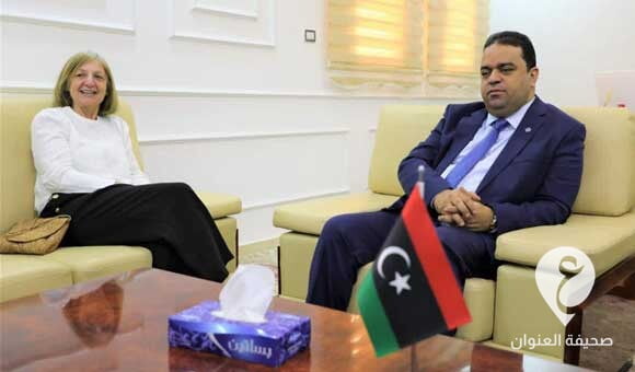 وزير العمل يبحث مع السفيرة الفرنسية ملف التوظيف والتدريب - PSD العنوان 19