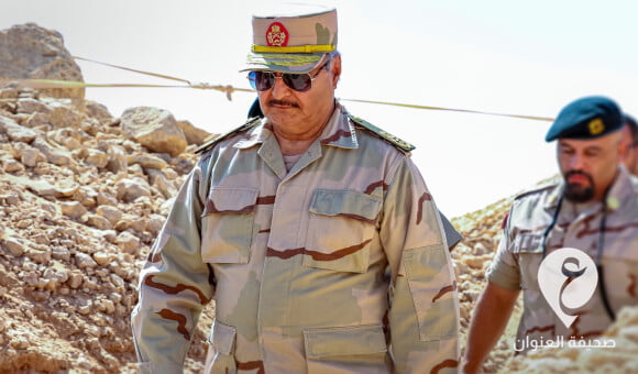 المشير حفتر يحضر اختتام مناورة عسكرية للواء طارق بن زياد واللواء 106 مجحفل - PSD العنوان 2022 09 07T192121.717