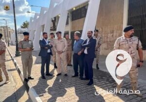 صور| القائد العام المشير خليفة حفتر يقوم بجولة في شوارع بنغازي - 17