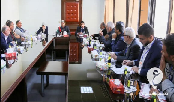 الدغاري يستعرض أوضاع المتضررين من تعثر الشركات بعد وقفتهم الاحتجاجية 1 الدغاري يستعرض أوضاع المتضررين من تعثر الشركات بعد وقفتهم الاحتجاجية - 1 12